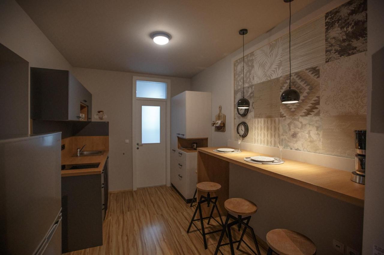 Apartment Nobl Plac Celje Eksteriør bilde