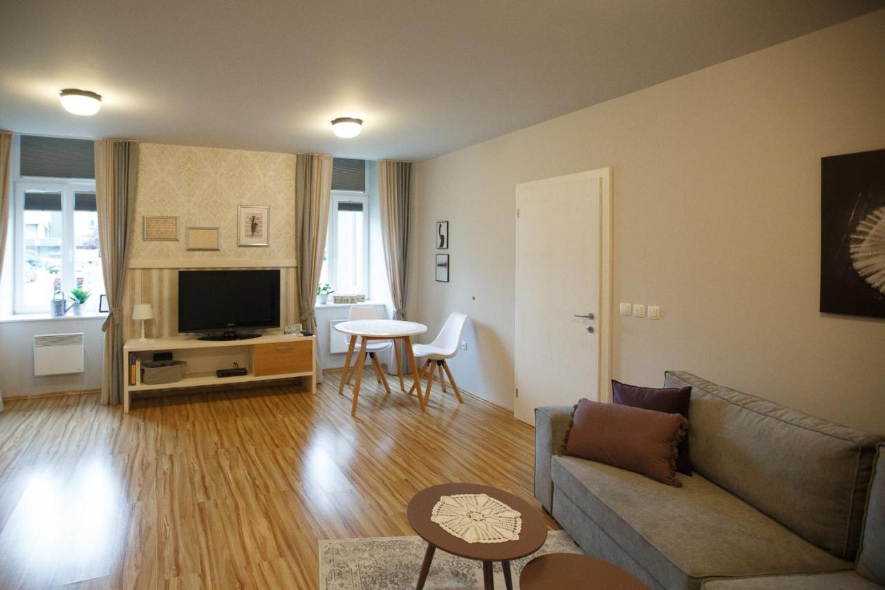 Apartment Nobl Plac Celje Eksteriør bilde